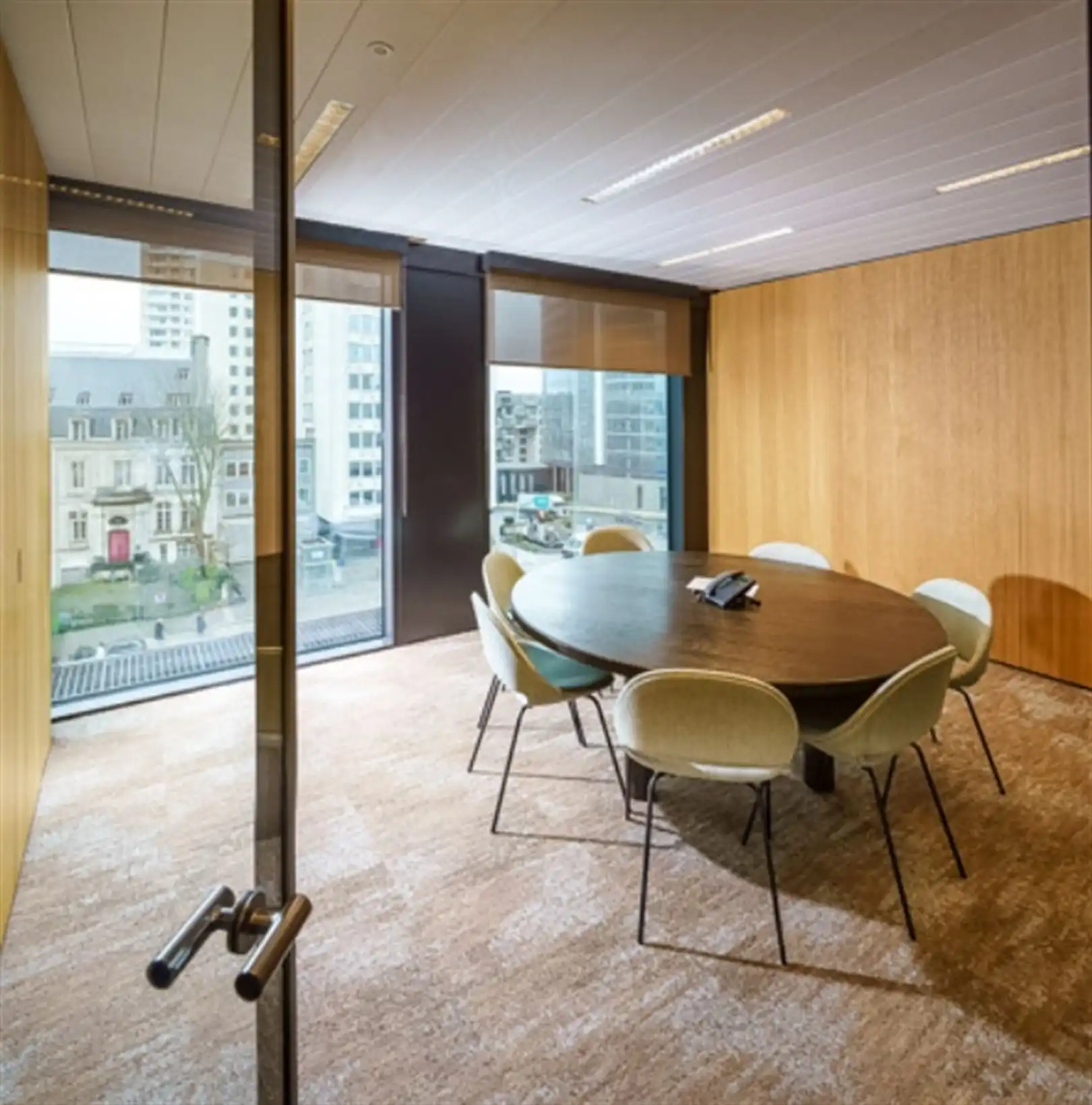 SPECTRUM : 4e verdiep 1.390m² en 268m² te huur foto 7