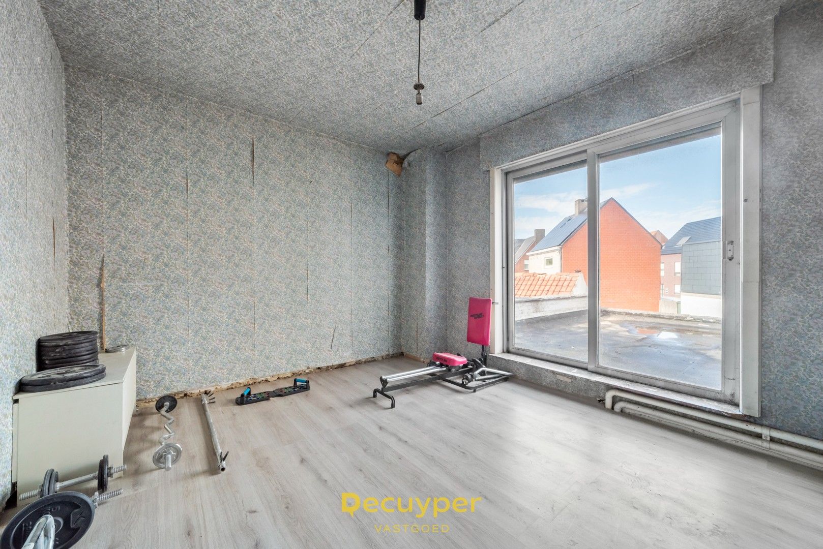 Te renoveren ruime woning foto 42