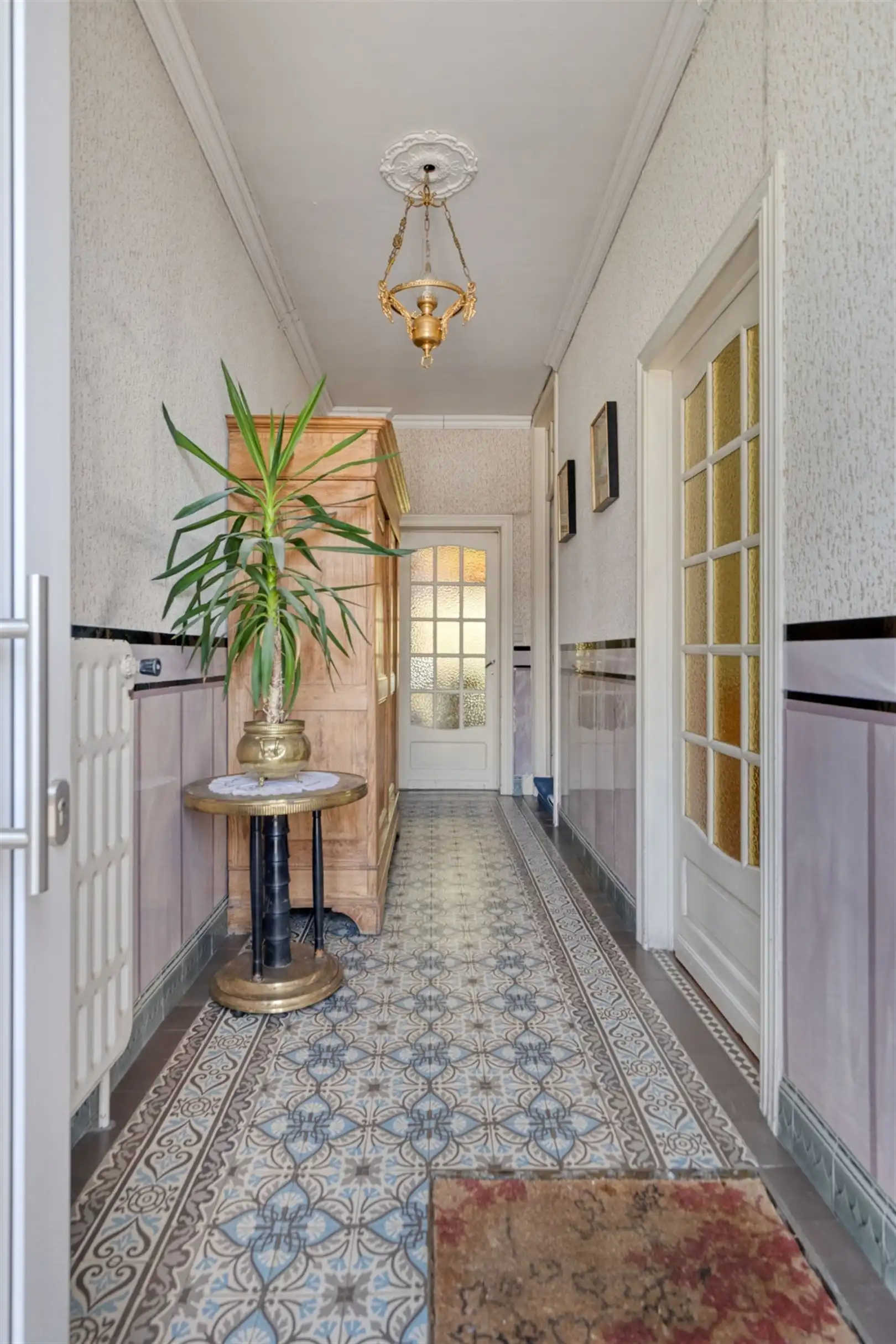 Te renoveren woning met 4 slaapkamers foto 4