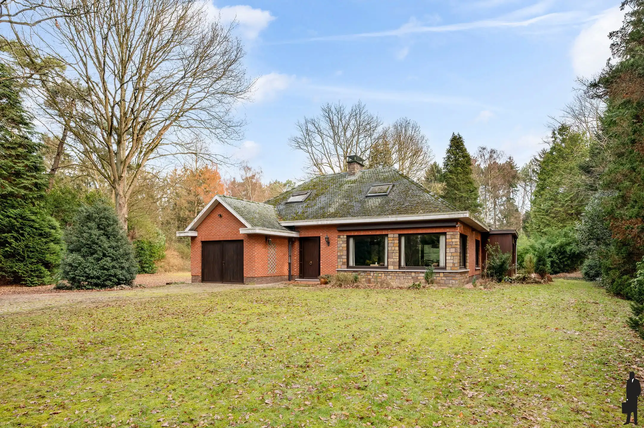 Hoofdfoto van de publicatie: Verkavelbaar renovatie-eigendom!