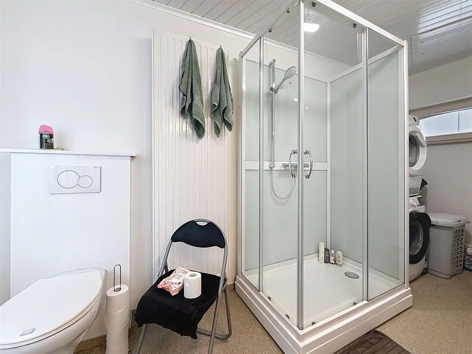 Ruime woning met 4 slpks en verhuurde studio + tuin foto 63