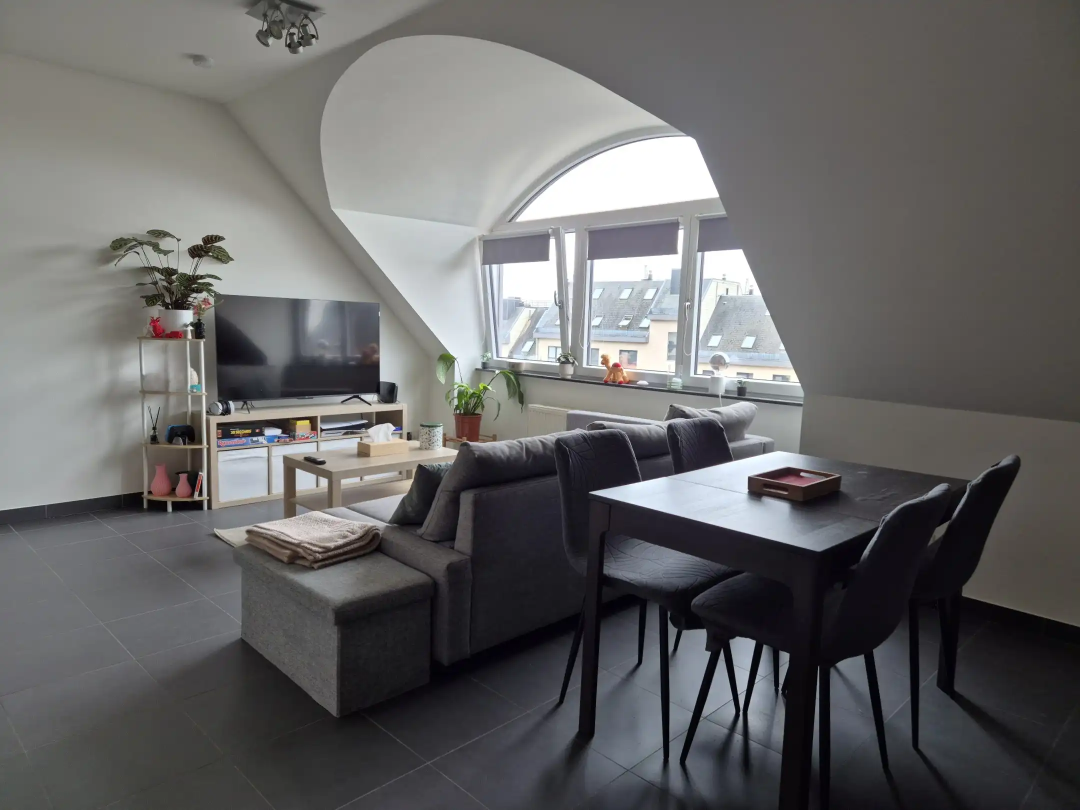 Appartement met 1 slaapkamer en garage. foto 4