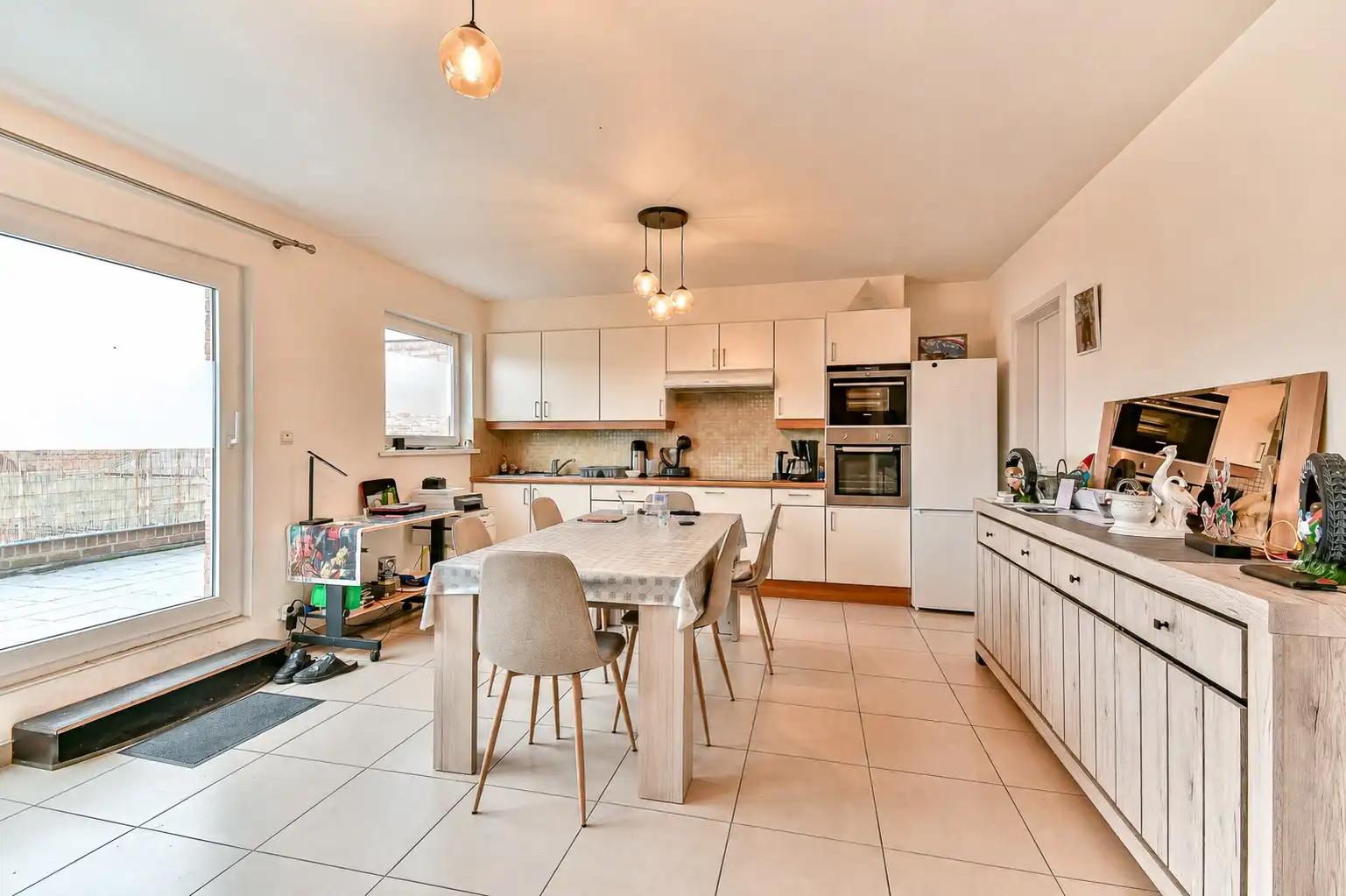 Instapklaar appartement met twee slaapkamers en ruim zonneterras van 23m² op rustige ligging te Gistel foto 3