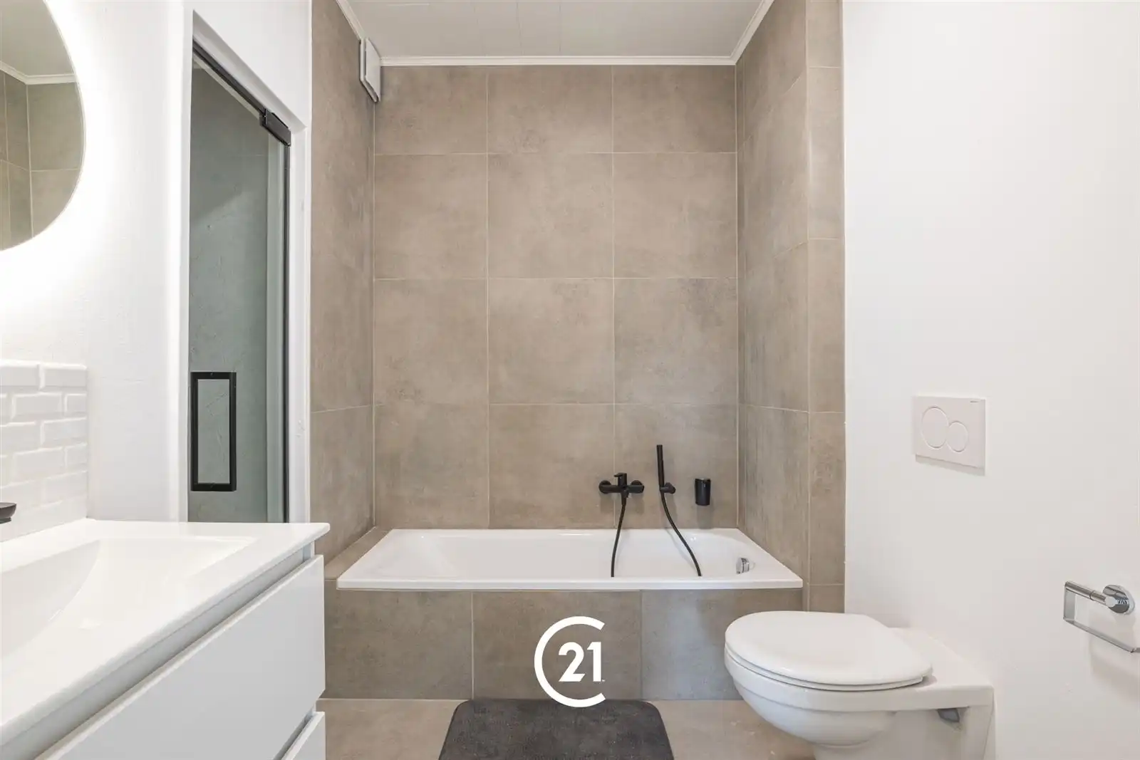 Instapklaar en stijlvol gerenoveerd appartement in Gent foto 8