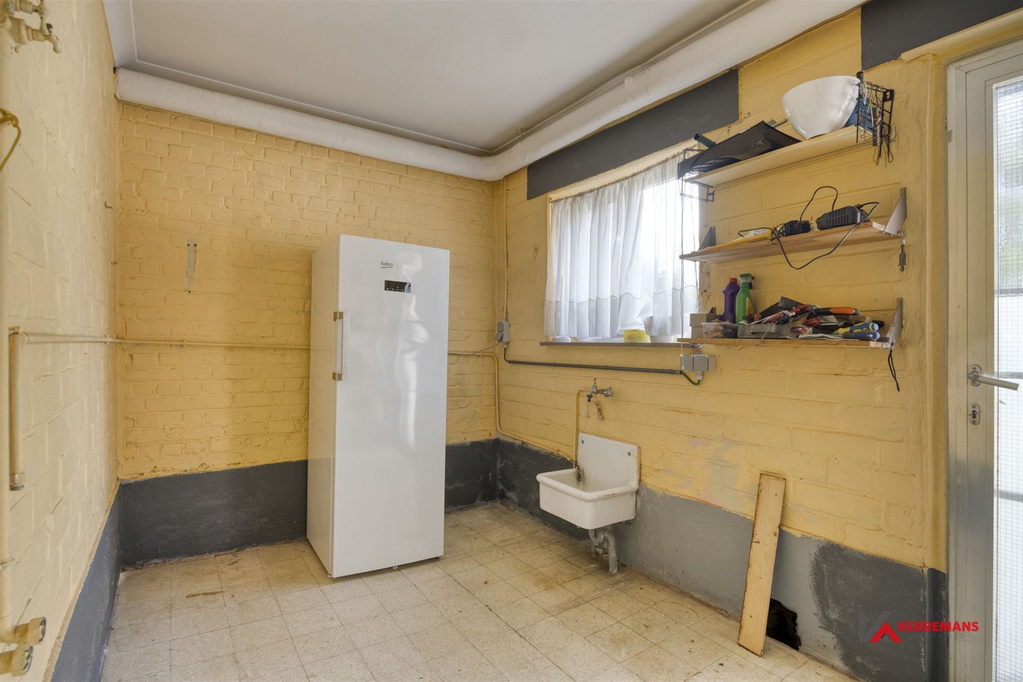 Ruime Woning met 3 slaapkamers, tuin en garage. foto 16