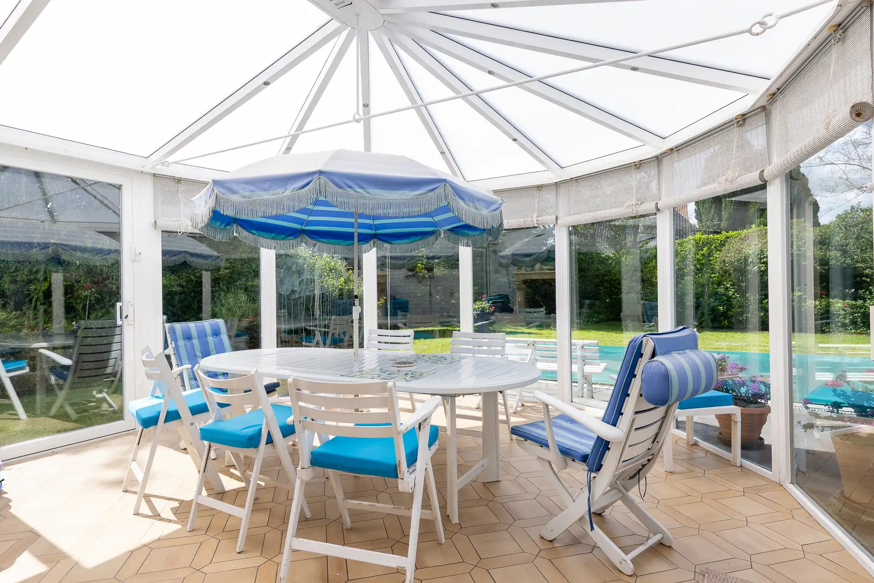 Villa met zwembad, 5 slpk, op 2.270 m2 in Beersel. foto 13