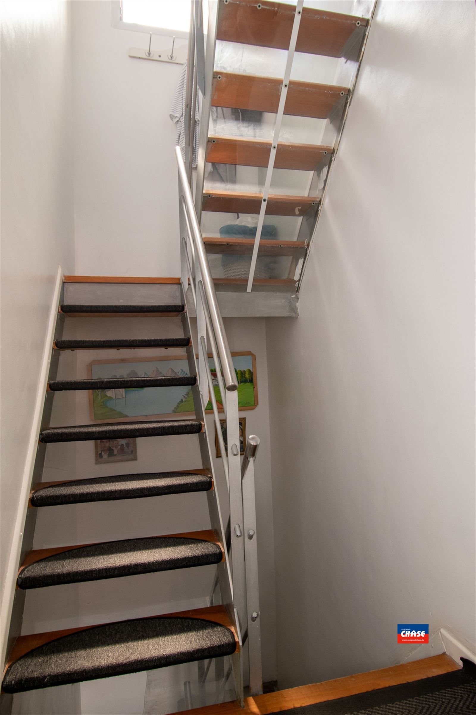 Ruime woning op toplocatie met 4 slaapkamers, 3 keukens en 3 badkamers foto 15