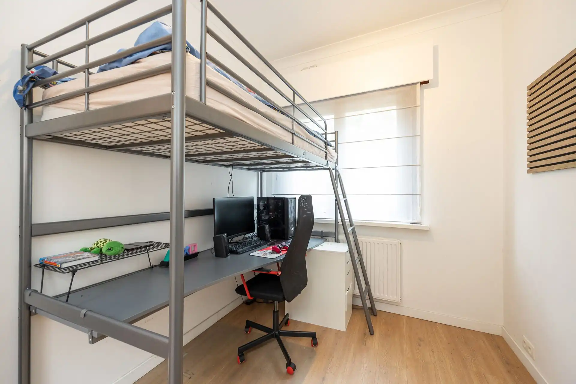 Ruime gezinswoning met potentieel nabij centrum Mortsel foto 13