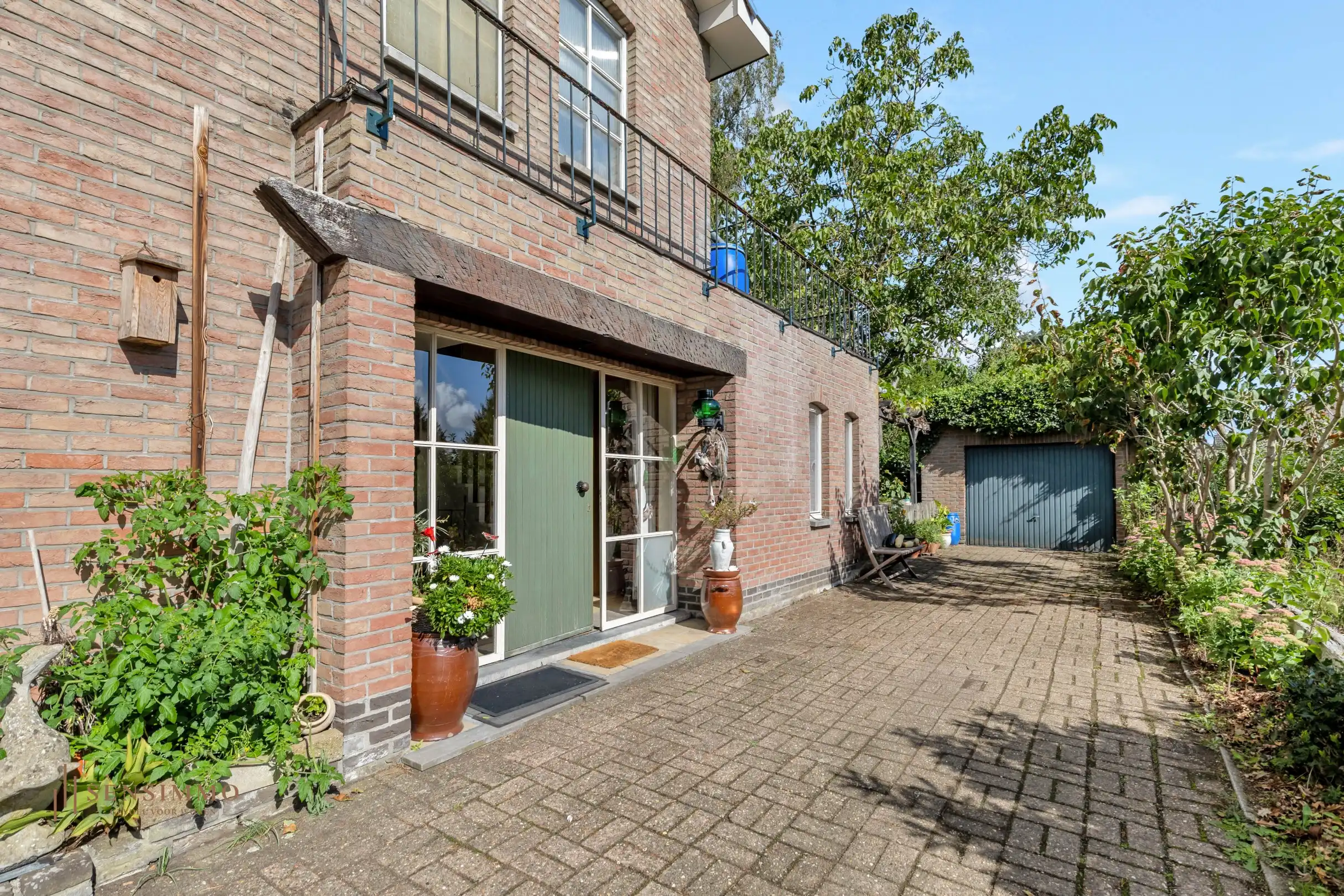 RUIME HALFOPEN WONING MET 4 SLAAPKAMERS OP RUSTIGE LIGGING foto 27