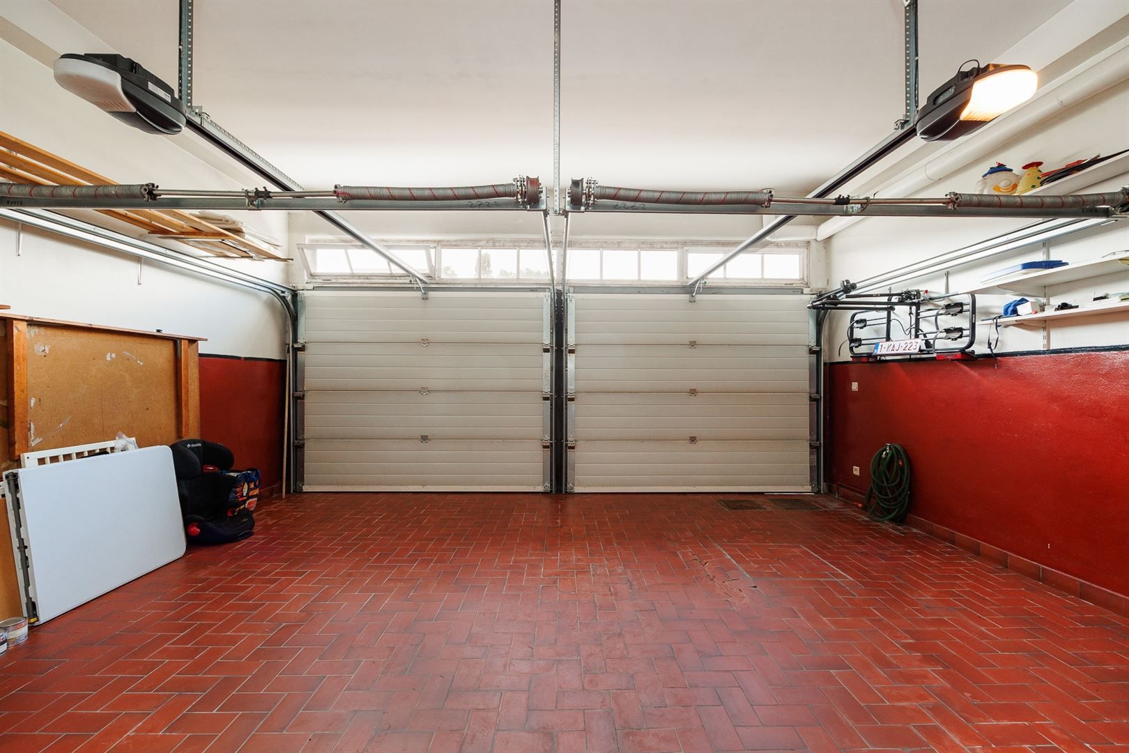 Aan te passen woning met garage, studio aan zuidertuin en 1 SLK appt OF eengezinswoning. foto 4