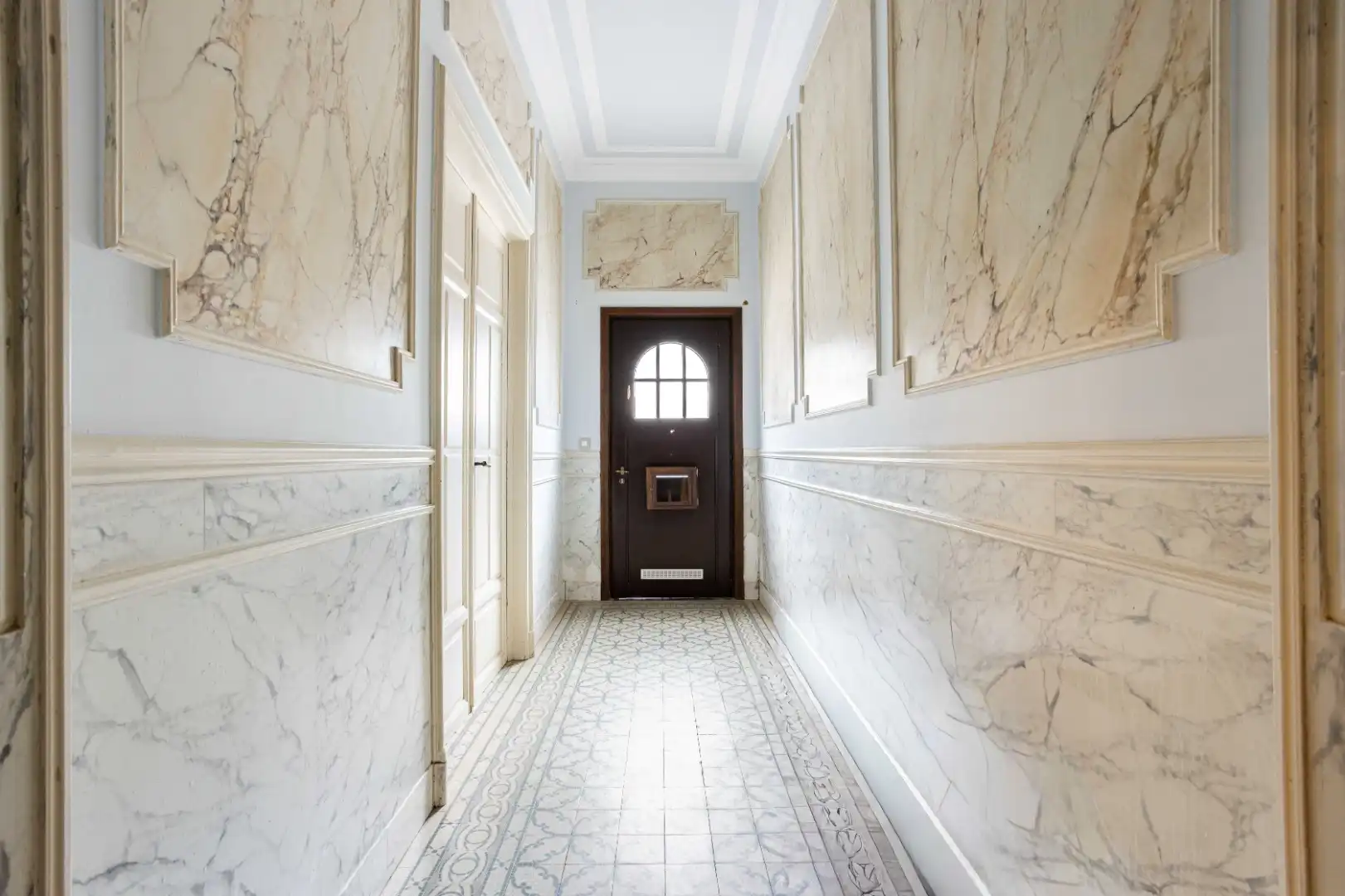 Prachtige Art-Deco woning met 5 slaapkamers foto 3