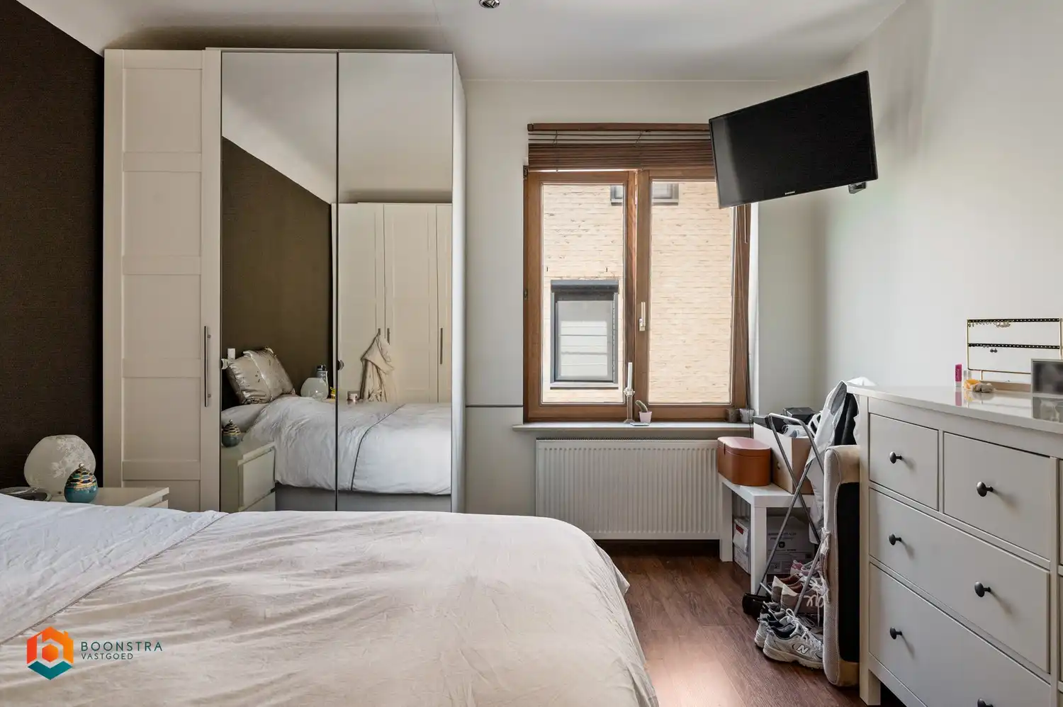 Instapklare woning met 5 slpkrs, zwembad en leuke tuin te Schiplaken foto 15