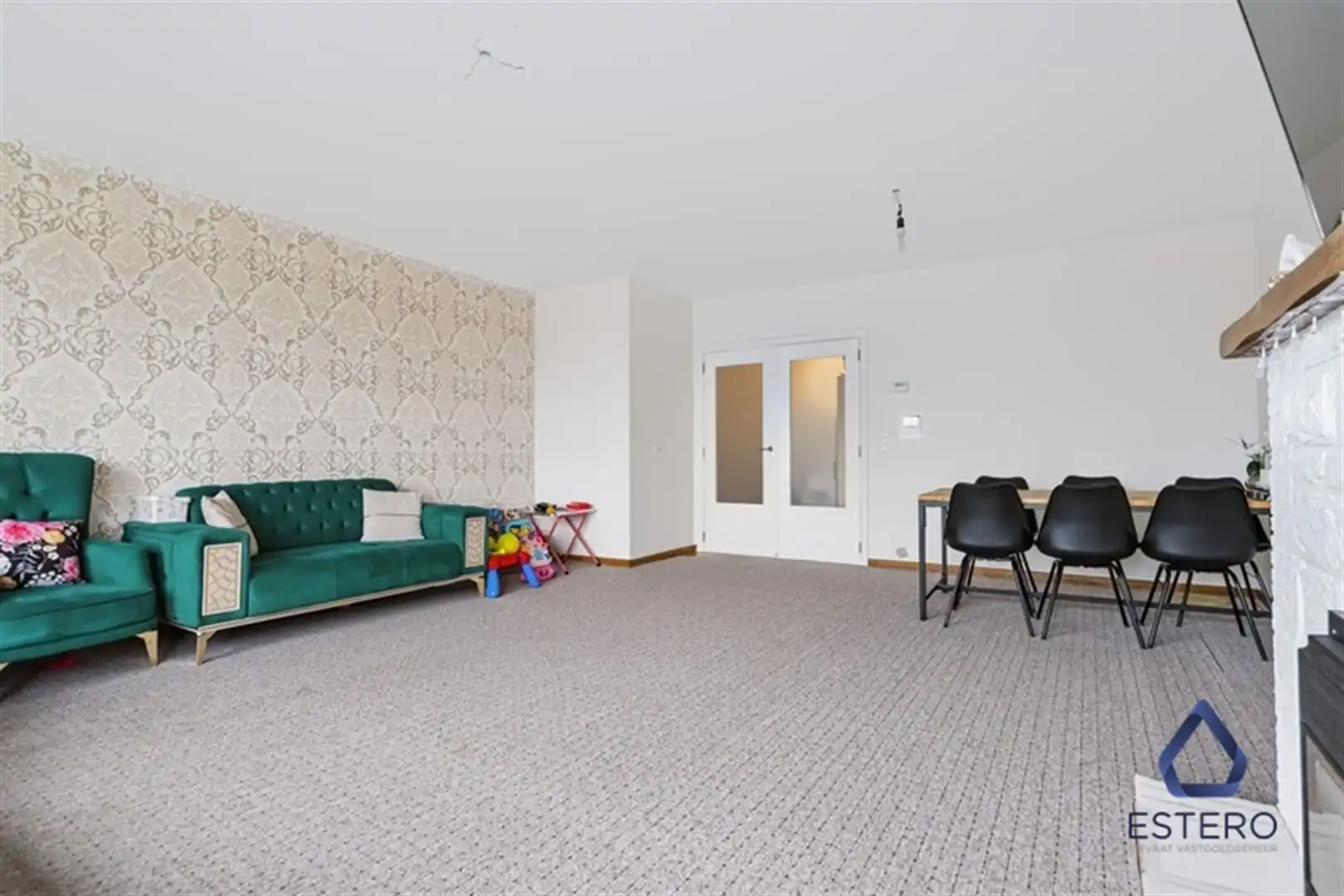 Ruim appartement met garagebox op een toplocatie in Aalst foto 3