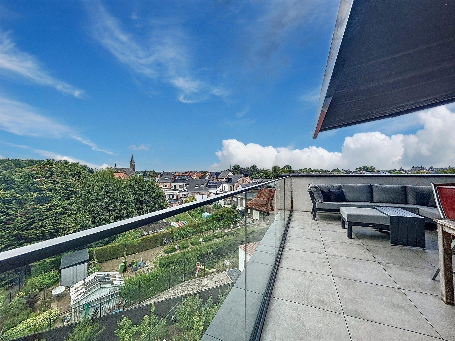 Luxueus en energiezuinig drie slaapkamer-penthouse (170m²) met ruime terrassen (30m²) foto 13