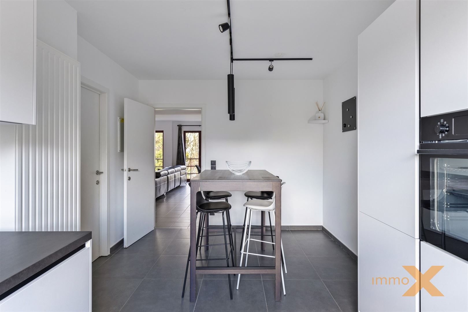 TOPPER!! GERENOVEERD LICHTRIJKE DUPLEX 3 SLPKS MET PARKEERPLAATS foto 7