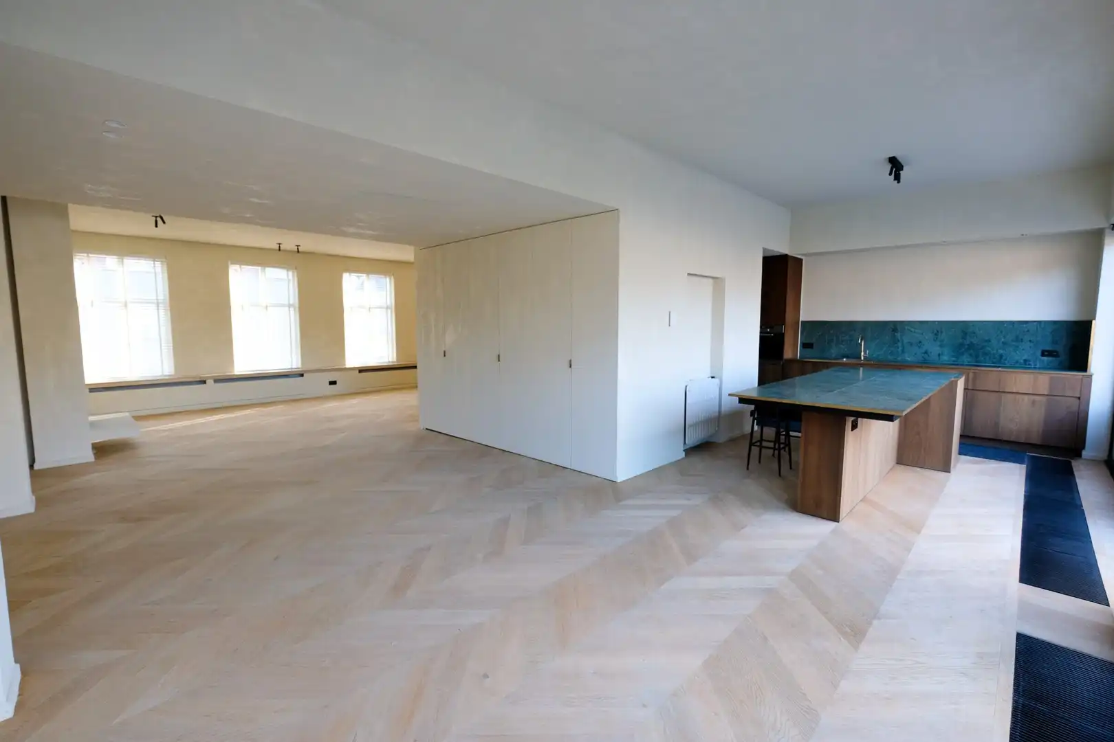 Luxueus appartement te huur op topligging in Maldegem! foto 5
