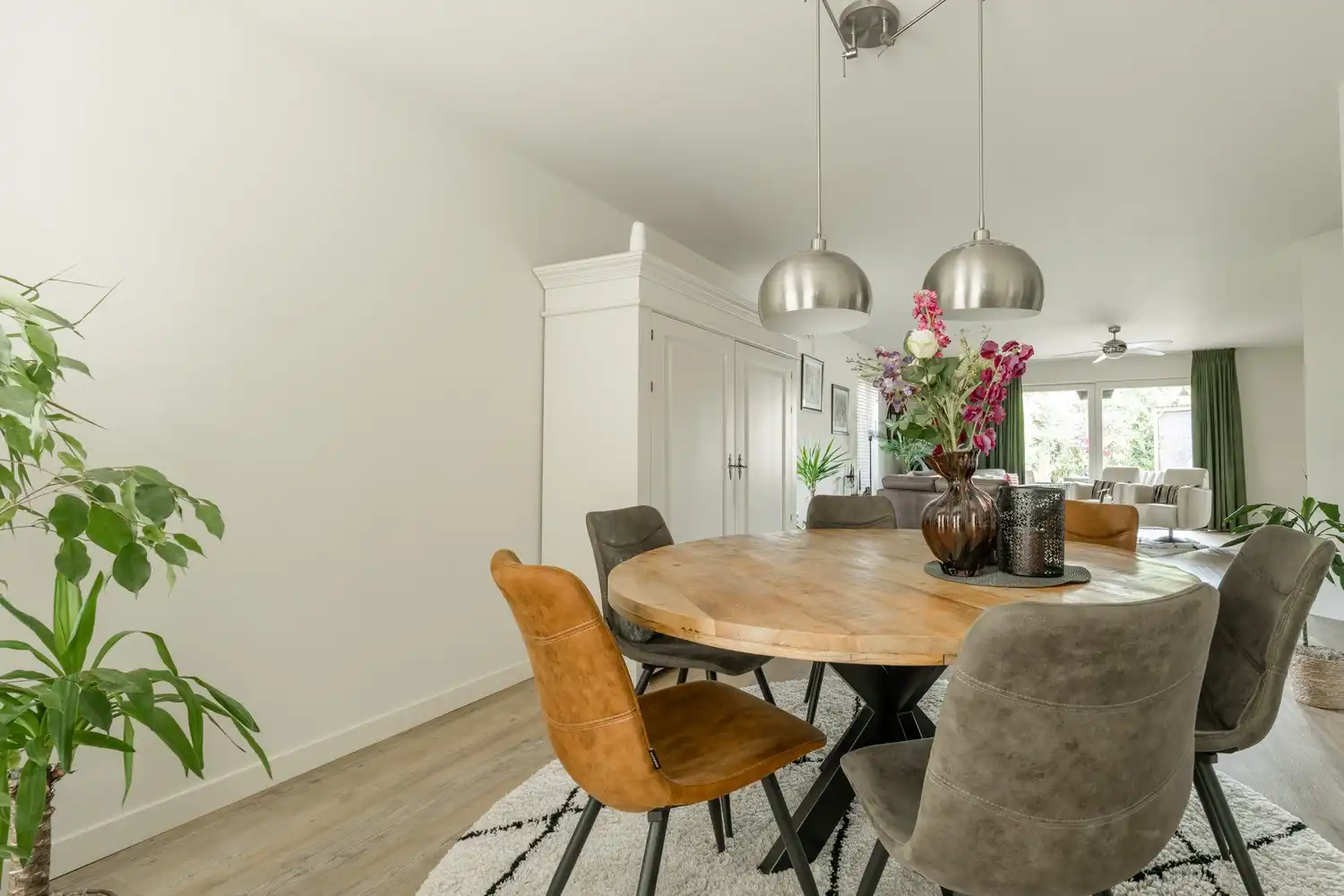 Prachtige woning te koop aan de Marsestraat, Bocholt -met zeer ruime, garage en parkeermogelijkheden in een serene omgeving! foto 8