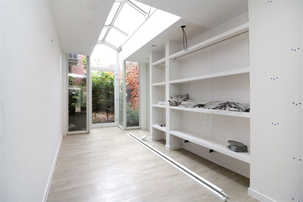 Winkel-of kantoorruimte nabij de Grote Markt foto 11