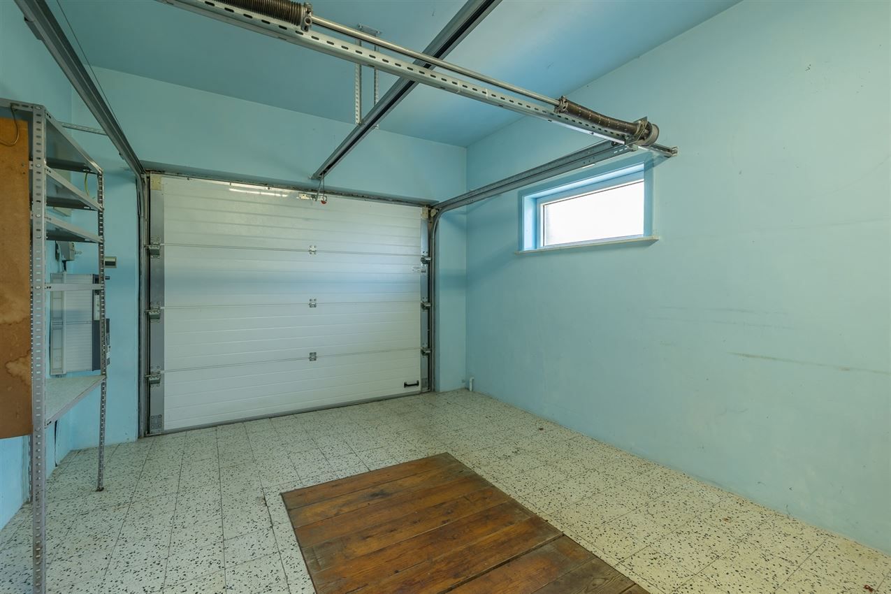 Solide woning, alles gelijkvloers, 3slk, twee garages in geliefde wijk  foto 24