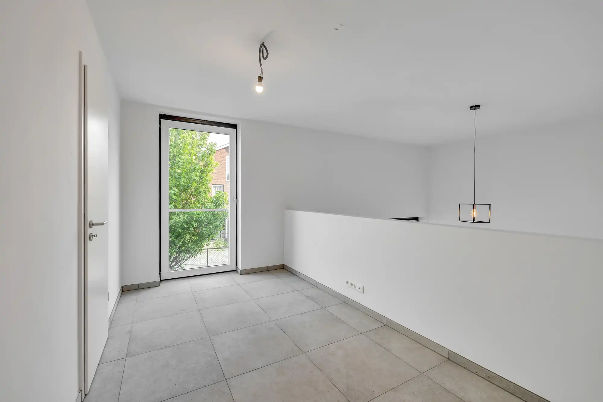 Instapklare nieuwbouwwoning met 5 slaapkamers foto 11