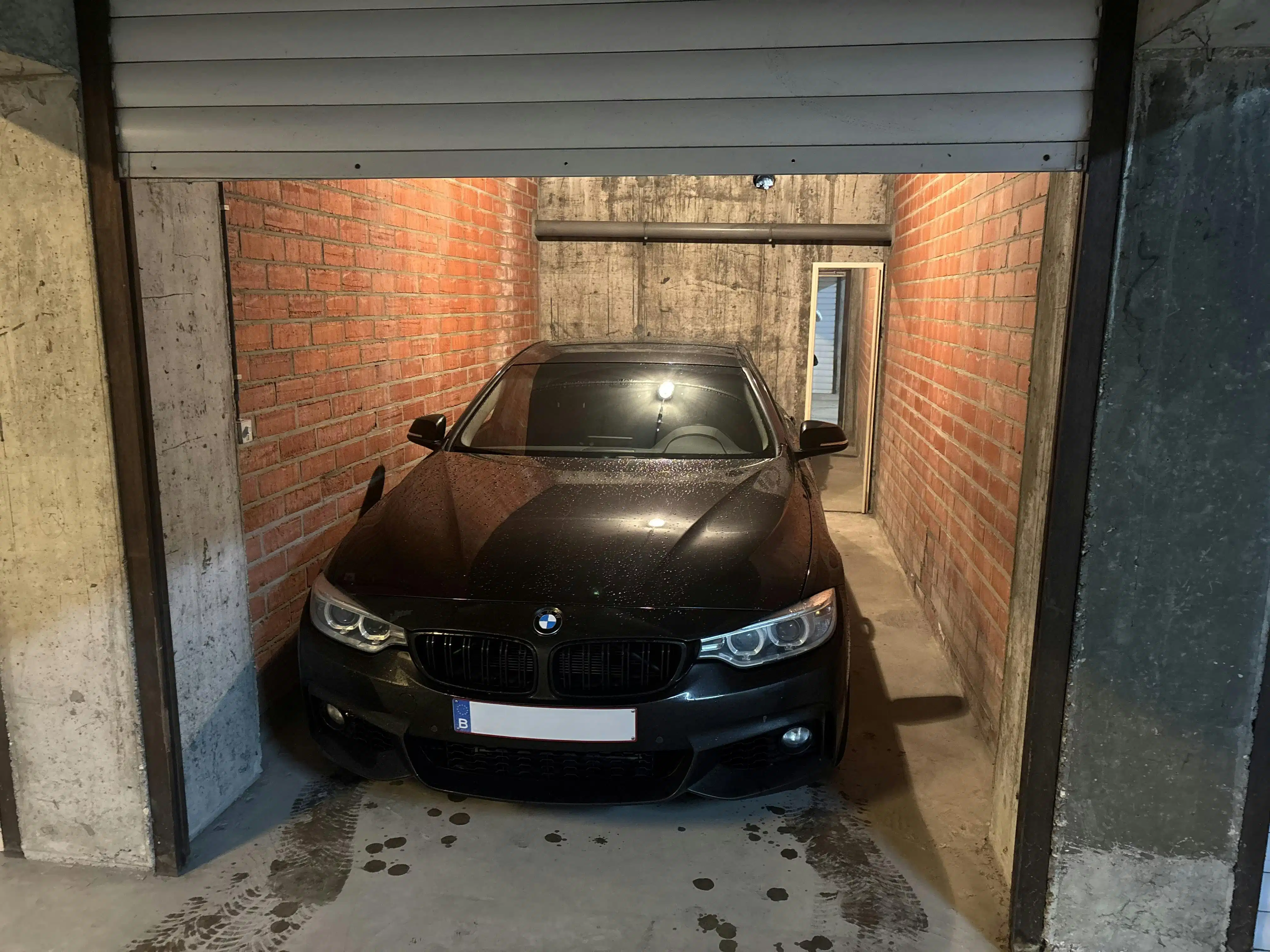 Garagebox in het centrum van Middelkerke! foto 5