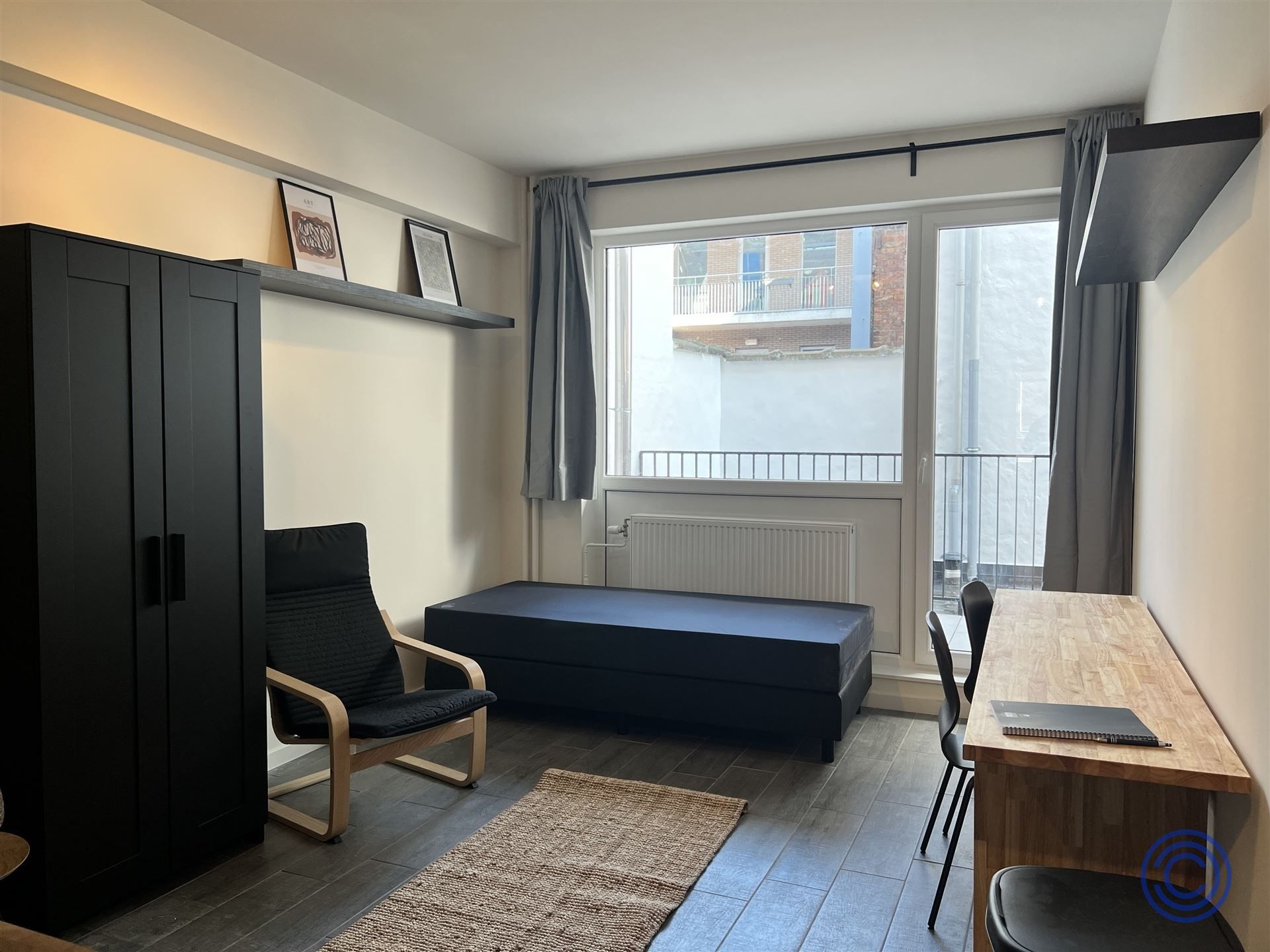 OPBRENGST:18 gerenoveerde studio's + kelder! foto 5