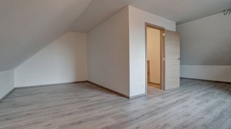 Nieuwbouwwoning met 5 slpks - verkoop registratiebelasting foto 11