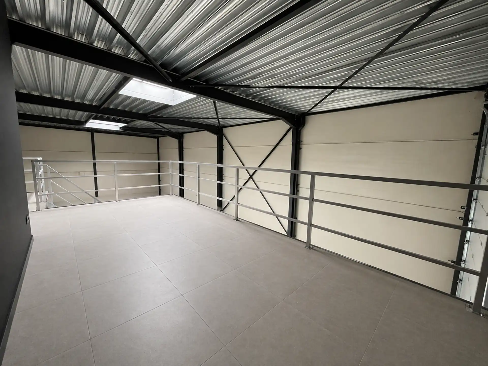 Nieuwbouw KMO-unit te huur op bedrijvenpark  'La Brique' foto 7