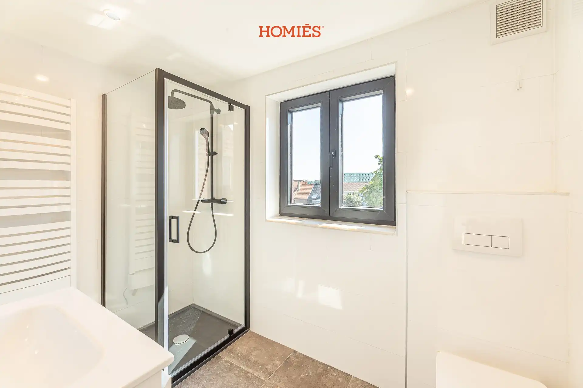 Modern en volledig bemeubeld 1-slaapkamerappartement foto 7