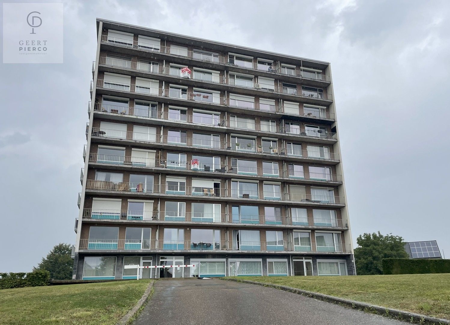 Super gezellig  twee slaapkamer appartement op de eerste verdieping foto {{pictureIndex}}