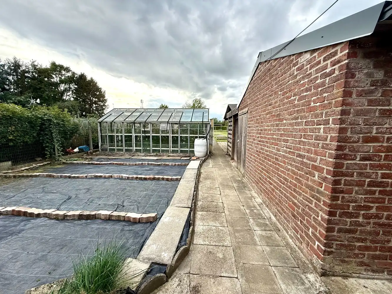 Ruime woning met mooie tuin in centrum Zingem! foto 16