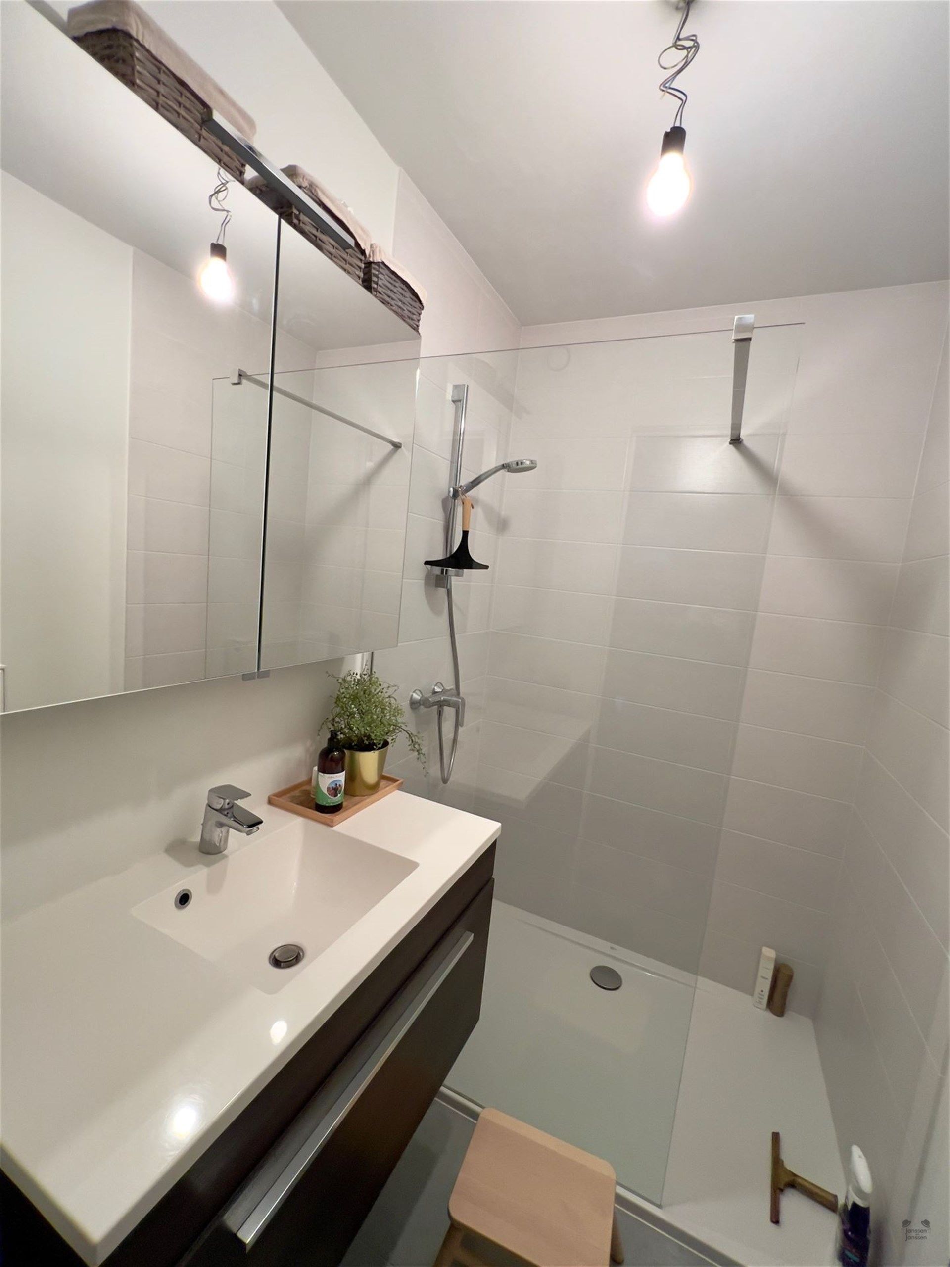 Ruim 2 slaapkamer appartement te Bredene foto 10