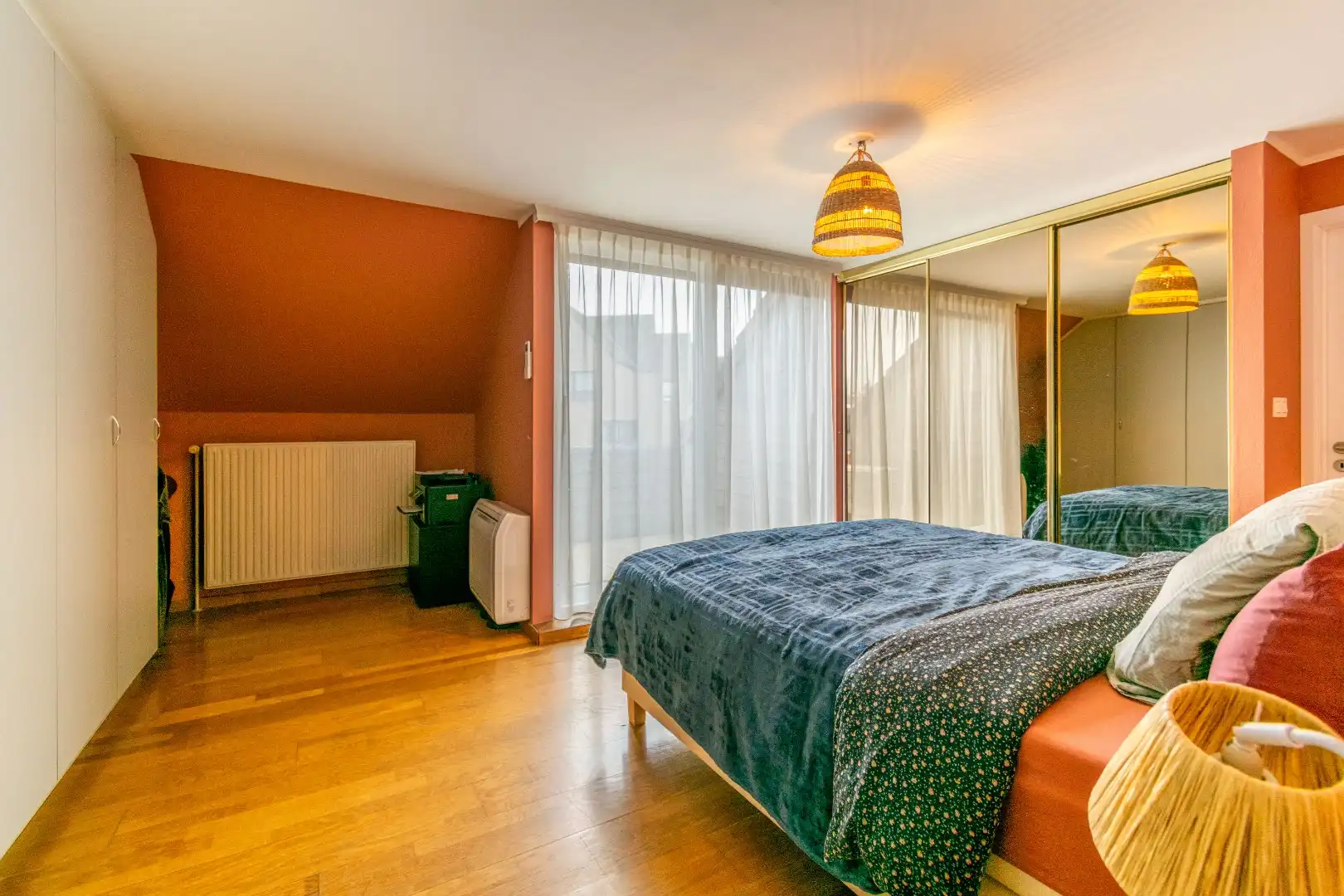 RUIM, INSTAPKLAAR APP MET 5SLP + 3BDK & TERRASSEN! foto 14