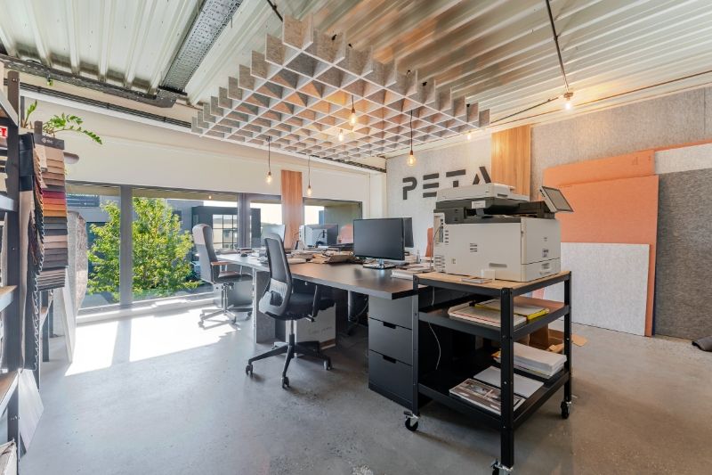 Instapklaar bedrijfsgebouw op strategische ligging te huur in Roeselare foto 10