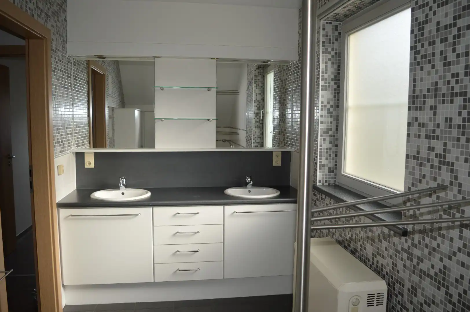 Mooi gelegen villa foto 15