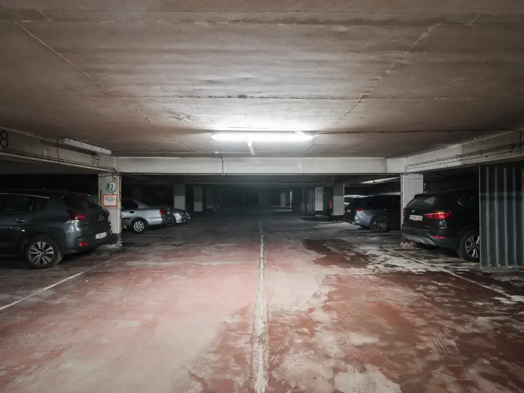 Ruim appartement met 2 slaapkamers en een zonnig terras, gelegen vlakbij het centrum van Gent. foto 19