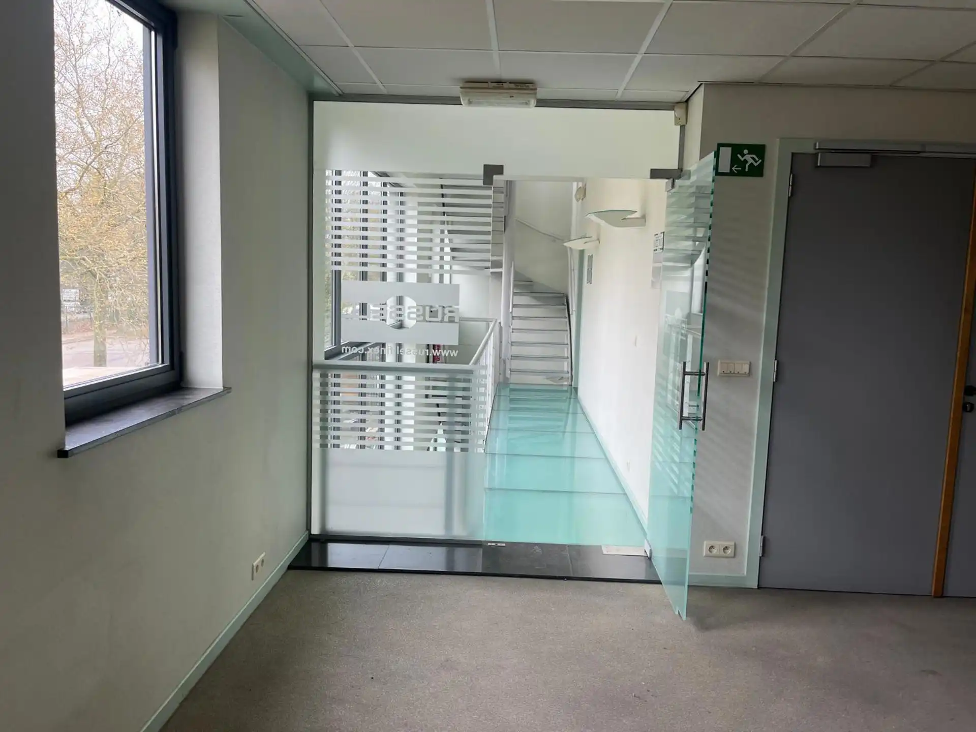 Bedrijfsgebouw magazijn met kantoren Mechelen-Noord foto 13