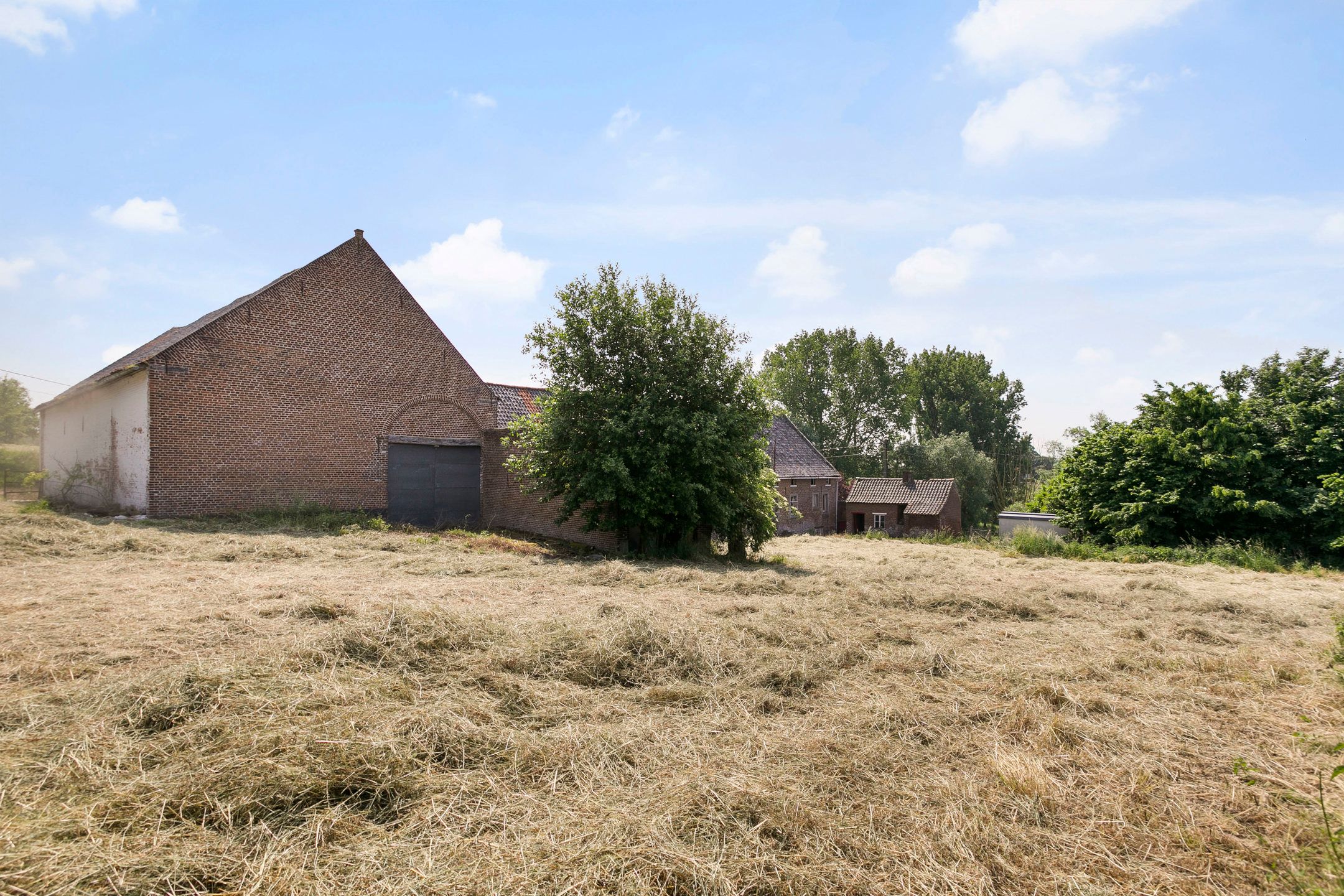 Unieke hoeve op een prachtige locatie in het Pajottenland foto 12