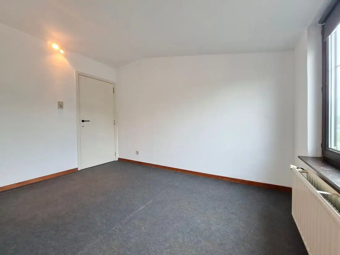 Ruim 3 slaapkamer duplex appartement te Lanaken foto 12