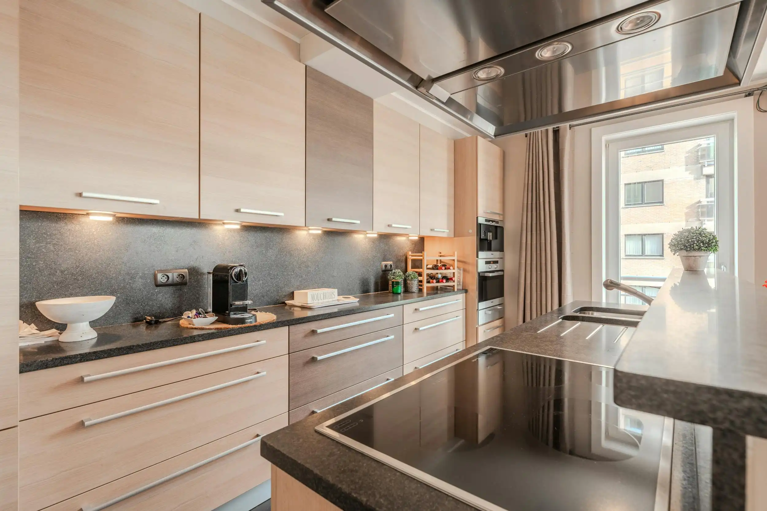 Lichtrijk hoekappartement met 3 slaapkamers op topligging! foto 8