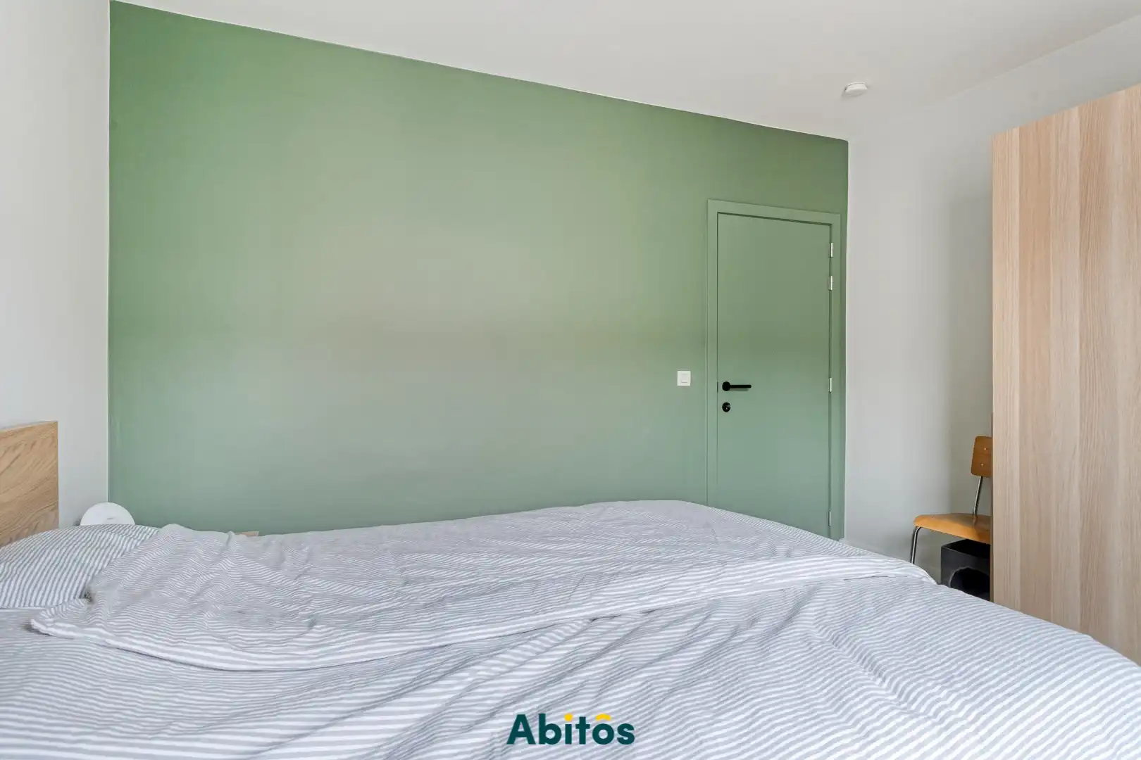 Instapklare woning met tuin op toplocatie in Mariakerke foto 12