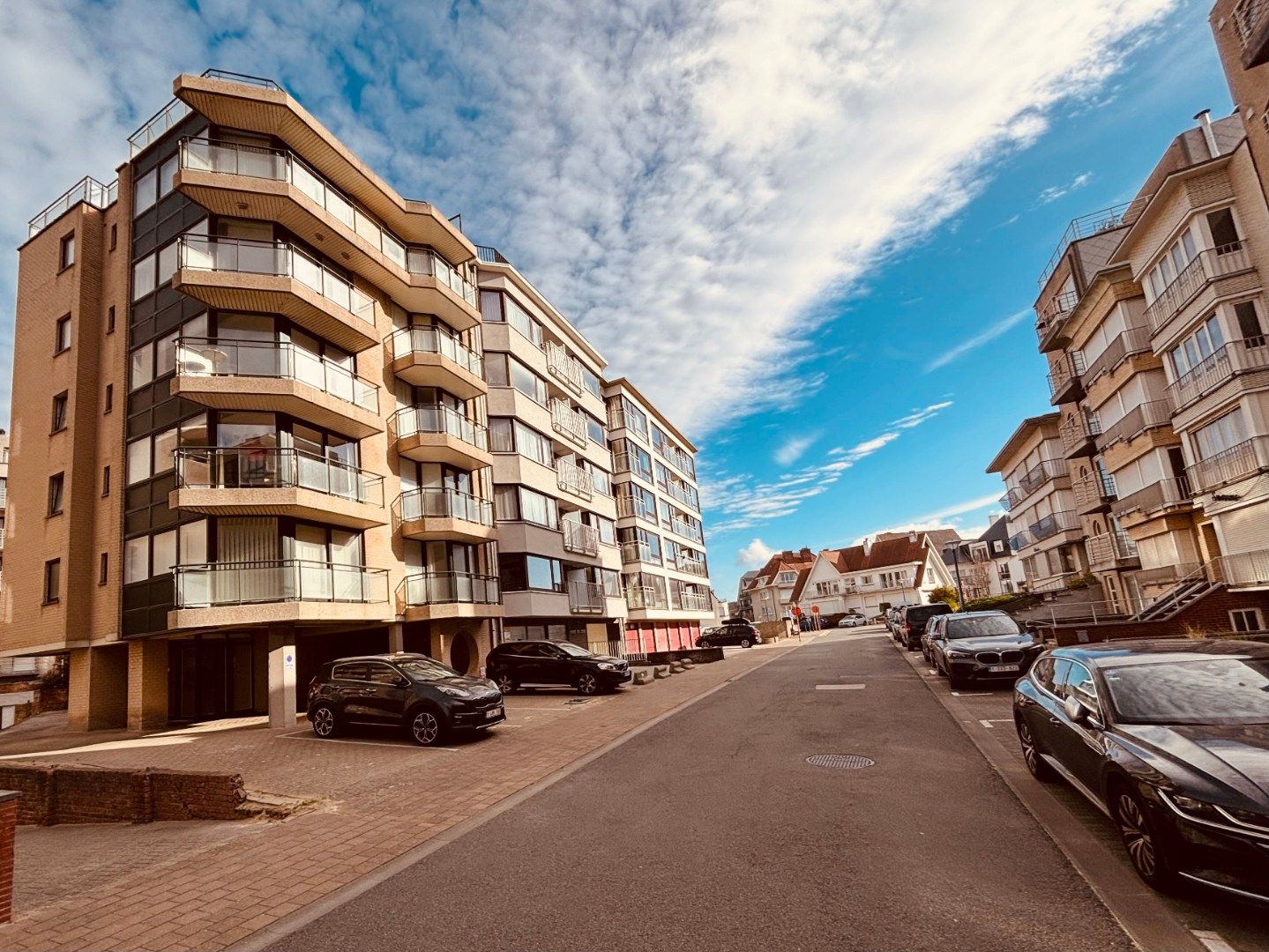 Functioneel appartement met standplaats en berging op voetstap van de zeelijn foto 2