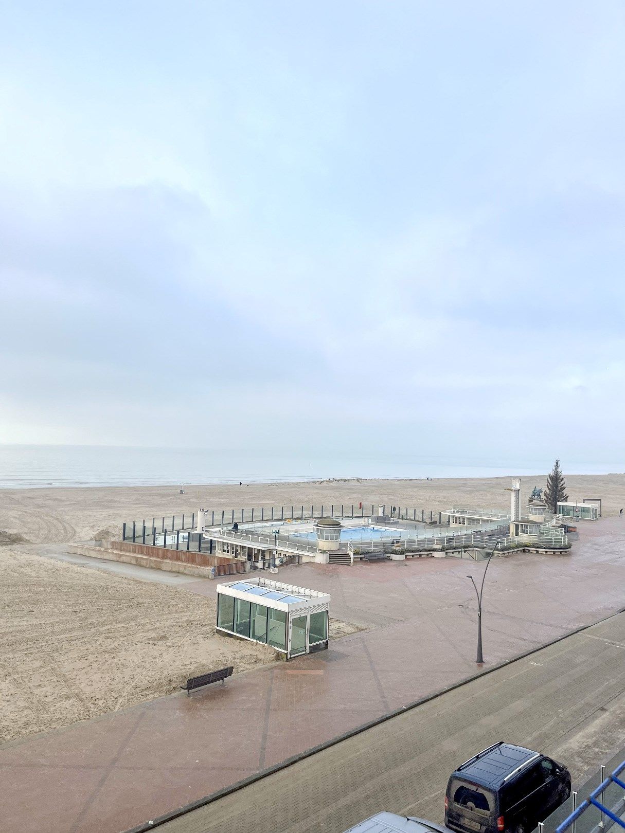 De res. Pure Sea: 7 luxe appartementen met frontaal zeezicht in Oostduinkerke.  foto 7