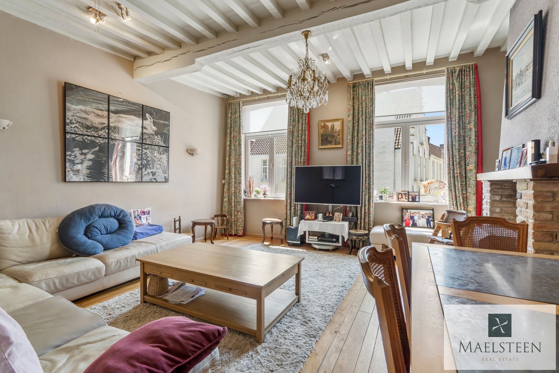 Verrassend ruime woning, centraal gelegen in hartje Brugge foto 15