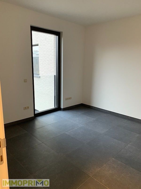 Nieuwbouw Praktijkruimte met Duplex Appartement (3 Slaapkamers) en Tuin foto 16