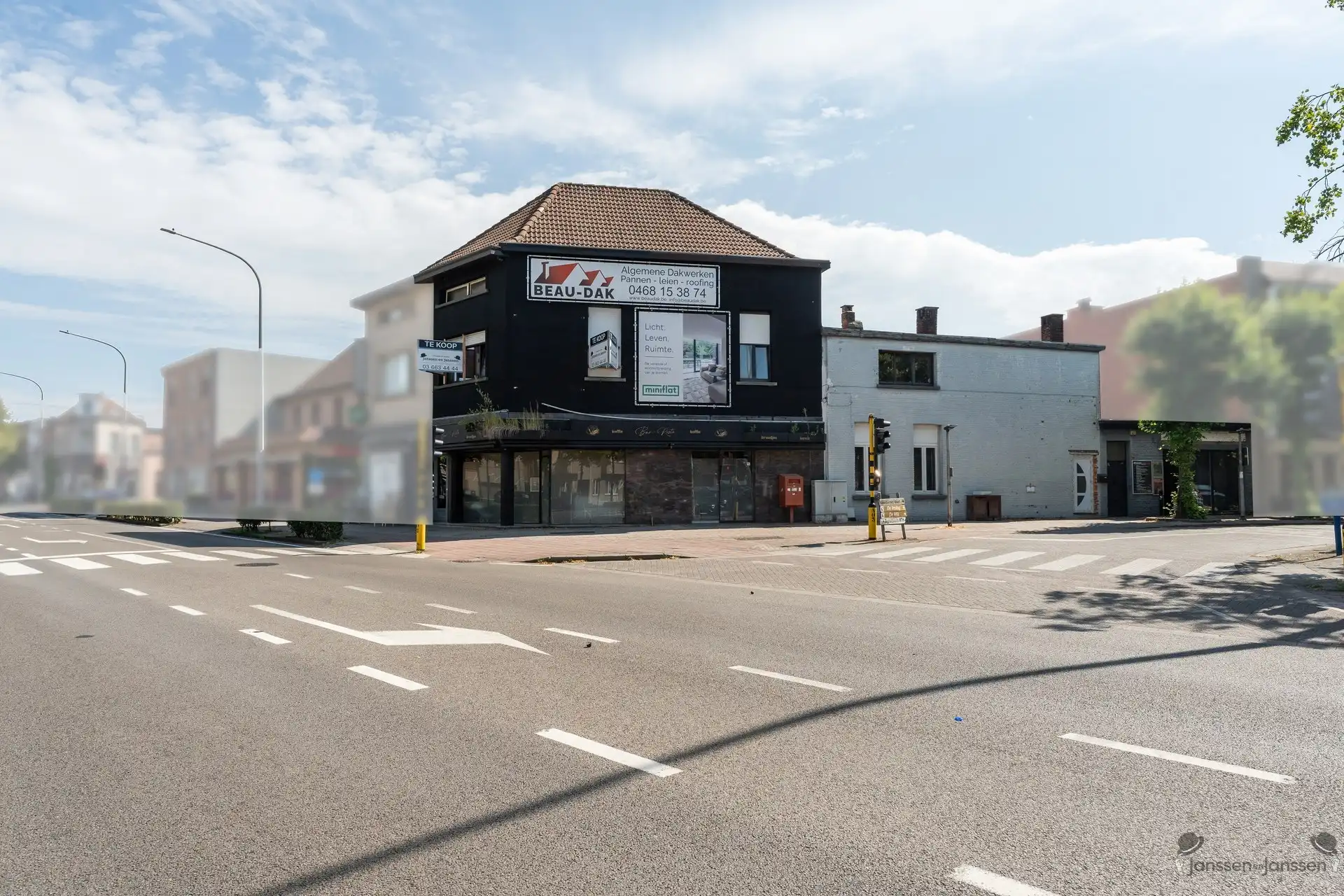 Opbrengsteigendom/ nieuwbouwproject in het centrum van Maria-ter-Heide (Brasschaat) foto 2