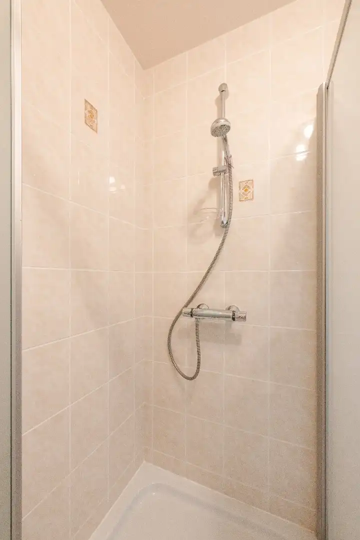 CENTRAAL GELEGEN APPARTEMENT (2003) MET 2 SLPKS | GARAGE foto 13