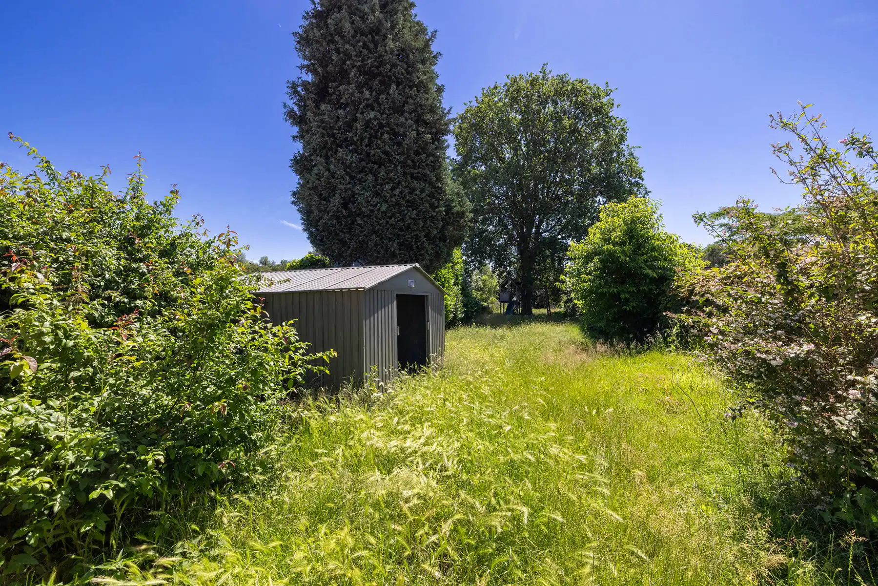 Deels gerenoveerde HOB op een grond van meer 689m² foto 24