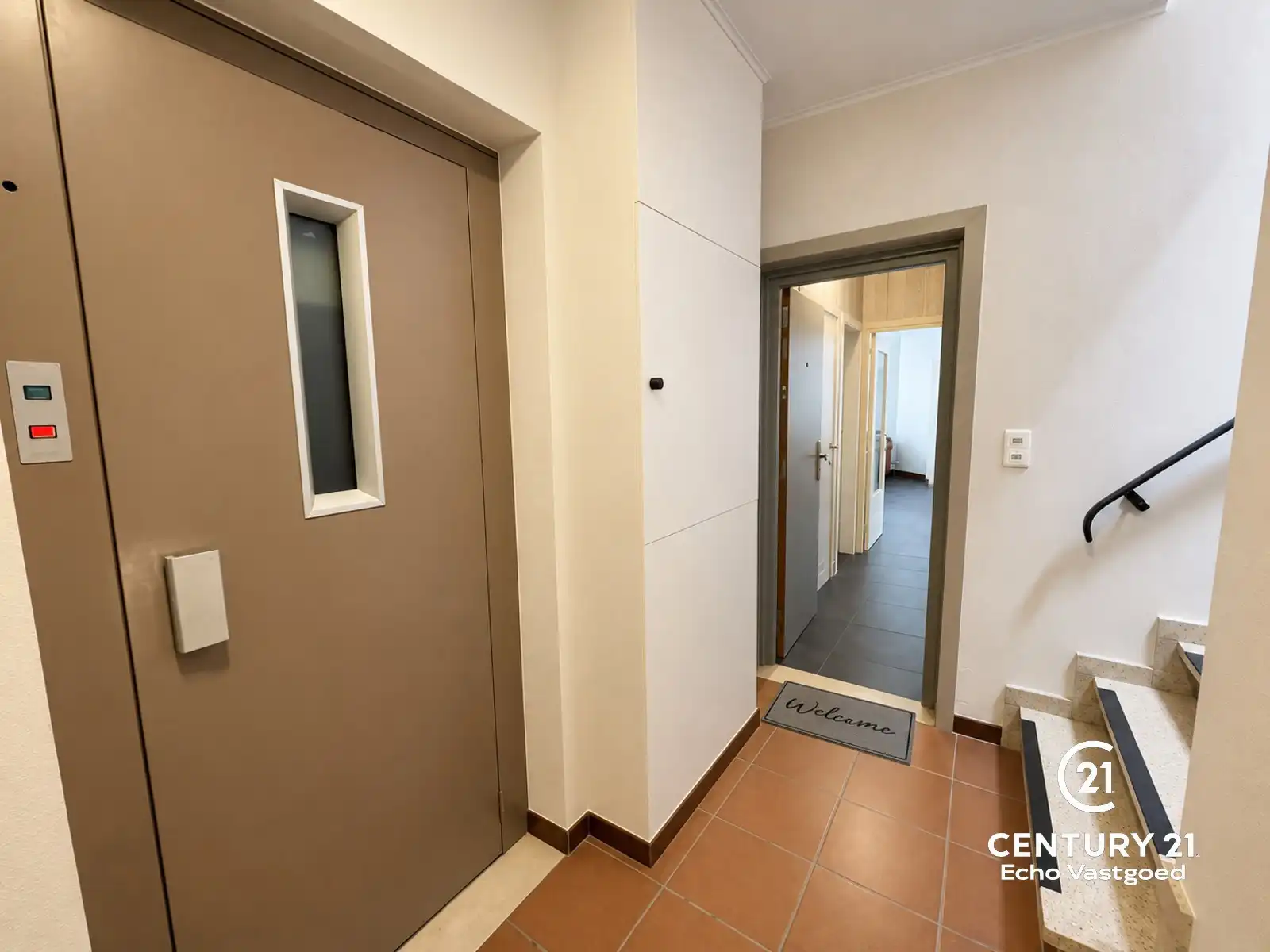 Fraai 3 slaapkamer appartement vlakbij de "Grote Markt" foto 4