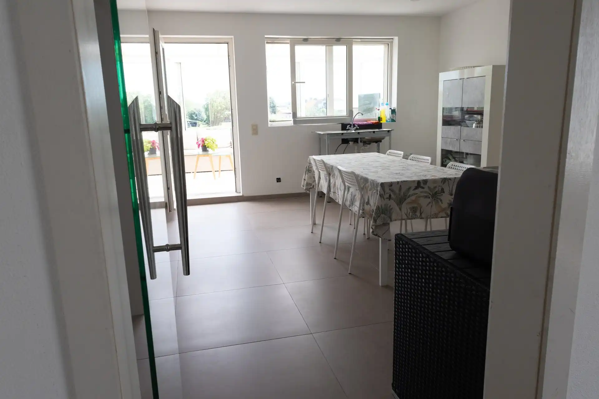 Veelzijdig handelspand met toonzaal, atelier en ruime woonst te Okegem foto 22